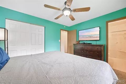 Bedroom - 717 Cypress Dr, Pacific, MO 63069 photo 3 of 3