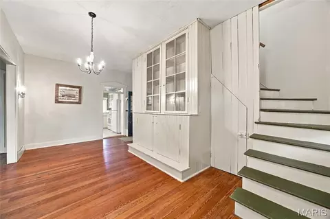 Entry Way - 205 E 8th St, Hermann, MO 65041 photo 2 of 3