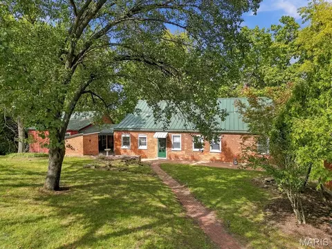 Exterior - 205 E 8th St, Hermann, MO 65041 photo 9 of 29