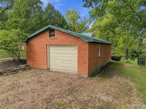 Exterior - 205 E 8th St, Hermann, MO 65041 photo 24 of 29