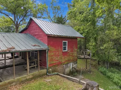 Exterior - 205 E 8th St, Hermann, MO 65041 photo 11 of 29