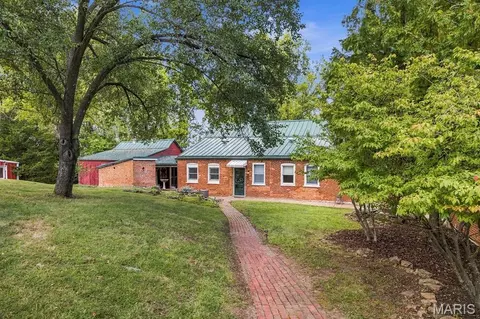 Exterior - 205 E 8th St, Hermann, MO 65041 photo 6 of 29