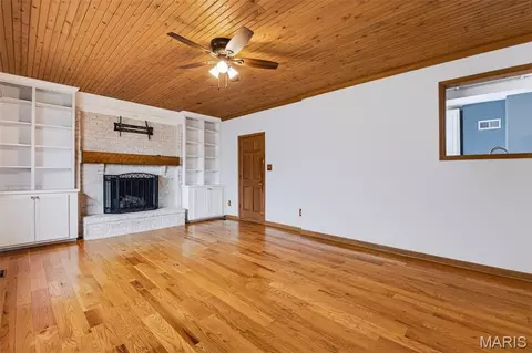 Living - 6617 E Yorkshire Dr, Affton, MO 63123 photo 2 of 6