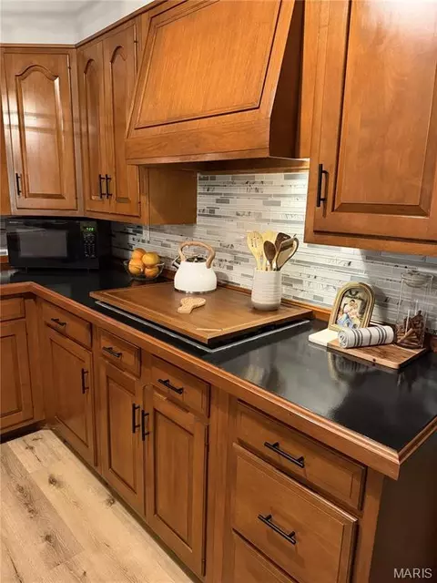 Kitchen - 803 Bradley Ln, Fulton, MO 65251 photo 4 of 6