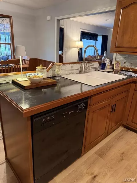 Kitchen - 803 Bradley Ln, Fulton, MO 65251 photo 2 of 6