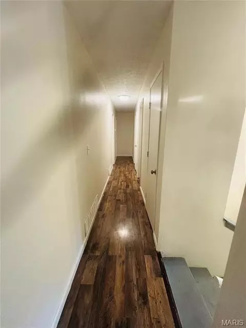 Entry Way - 24370 Trolley Ln, Saint Robert, MO 65584 photo 1 of 3