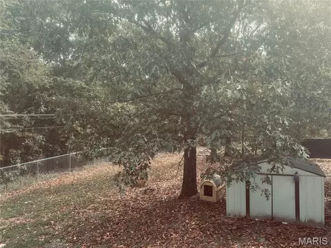 Exterior - 24370 Trolley Ln, Saint Robert, MO 65584 photo 2 of 3