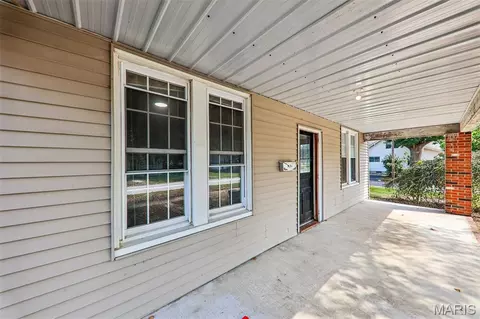 Exterior - 509 E 4th North St, Mount Olive, IL 62069 photo 6 of 6