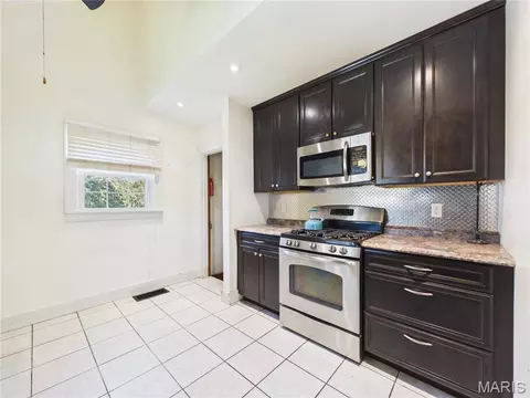 Kitchen - 901 E Main St, Steeleville, IL 62288 photo 1 of 4