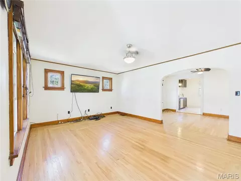 Living - 901 E Main St, Steeleville, IL 62288 photo 1 of 6