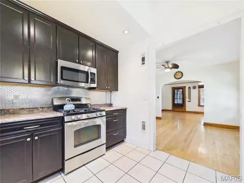 Kitchen - 901 E Main St, Steeleville, IL 62288 photo 4 of 4
