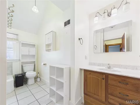 Bath - 901 E Main St, Steeleville, IL 62288 photo 1 of 3