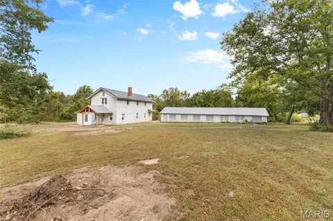 1504 Center St, Bismarck, MO 63624