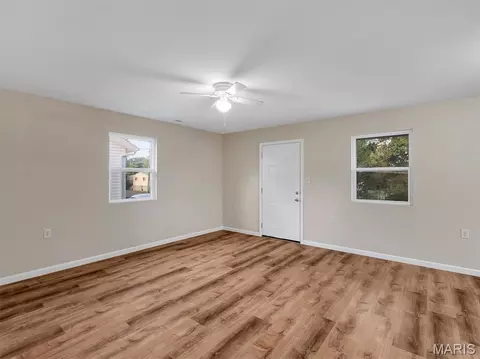 Living - 609 S 2nd St, Pacific, MO 63069 photo 1 of 3