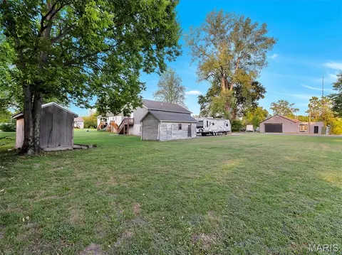Exterior - 609 S 2nd St, Pacific, MO 63069 photo 3 of 4