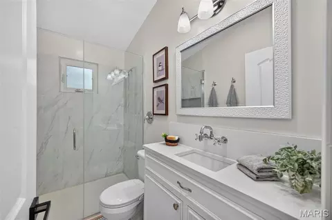 Bath - 507 Charlotte Pl, O'fallon, MO 63366 photo 1 of 5