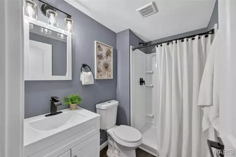 Bath - 507 Charlotte Pl, O'fallon, MO 63366 photo 5 of 5