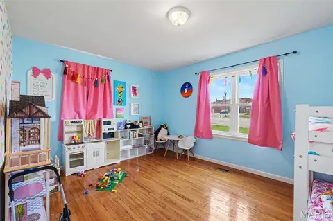 Bedroom - 202 Cherry St, Wright City, MO 63390 photo 1 of 1