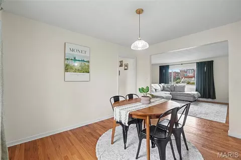 Dining - 202 Cherry St, Wright City, MO 63390 photo 3 of 3