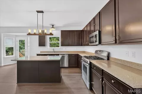 Kitchen - 1151 Maywood Dr, Eureka, MO 63025 photo 2 of 2