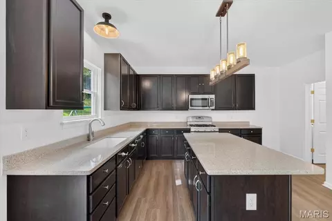 Kitchen - 1151 Maywood Dr, Eureka, MO 63025 photo 1 of 2