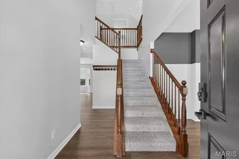 Entry Way - 1151 Maywood Dr, Eureka, MO 63025 photo 1 of 13