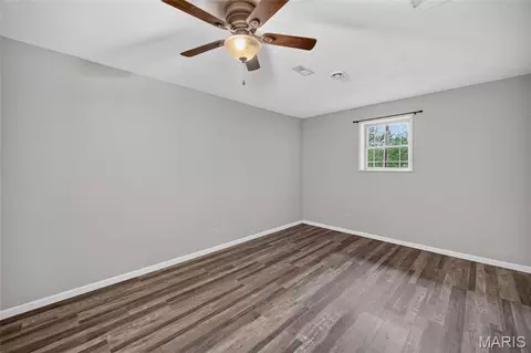 Bedroom - 14467 Worth Ln, Plato, MO 65552 photo 1 of 3