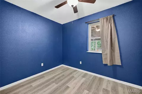 Bedroom - 14467 Worth Ln, Plato, MO 65552 photo 2 of 3
