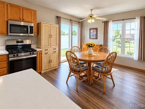 Kitchen - 720-722 Brittany Ct, Waterloo, IL 62298 photo 4 of 4