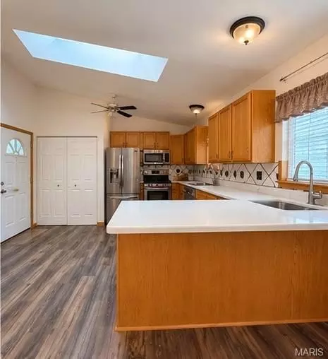 Kitchen - 720-722 Brittany Ct, Waterloo, IL 62298 photo 2 of 4