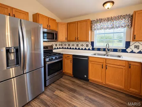 Kitchen - 720-722 Brittany Ct, Waterloo, IL 62298 photo 1 of 4