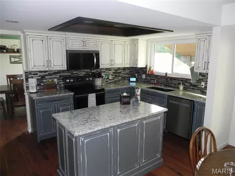 Kitchen - 4 Tinsmith Ct, O'fallon, MO 63366 photo 1 of 3