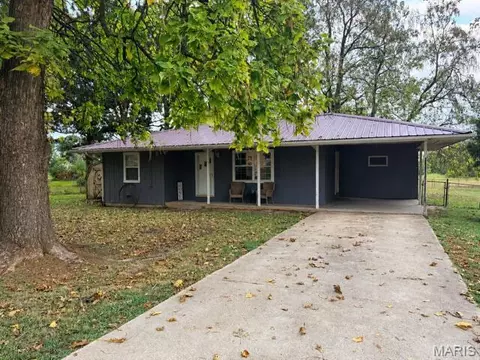 522 Hunter Ave, Summersville, MO 65571