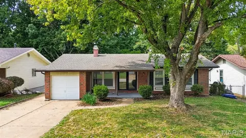 11305 Parkmont Dr, Saint Louis, MO 63138