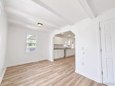 Dining - 519 N Section St, Hannibal, MO 63401 photo 1 of 1