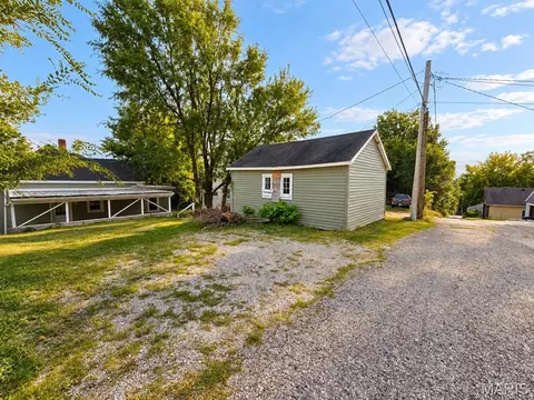 Exterior - 519 N Section St, Hannibal, MO 63401 photo 5 of 5