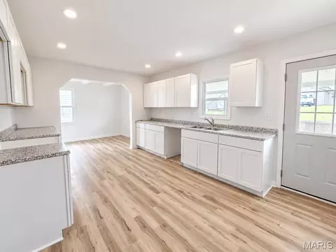 Kitchen - 519 N Section St, Hannibal, MO 63401 photo 1 of 1
