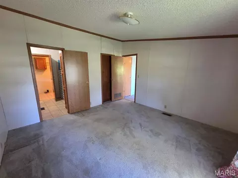 Bedroom - 31718 Casino Dr, Canton, MO 63435 photo 2 of 6
