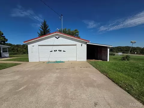 Other - 31718 Casino Dr, Canton, MO 63435 photo 4 of 12