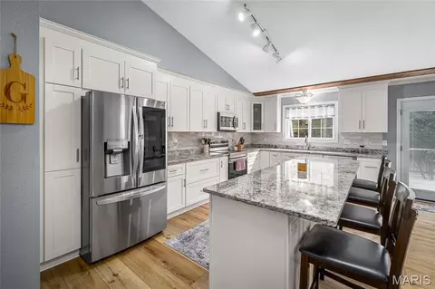 Kitchen - 28796 N Oak Dr, Wright City, MO 63390 photo 5 of 7