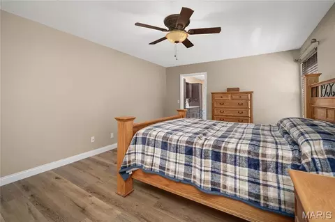 Bedroom - 28796 N Oak Dr, Wright City, MO 63390 photo 2 of 7