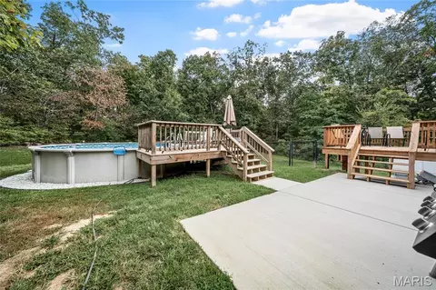 Exterior - 28796 N Oak Dr, Wright City, MO 63390 photo 6 of 11