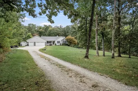 Exterior - 28796 N Oak Dr, Wright City, MO 63390 photo 2 of 11