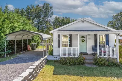 1925 New Madrid St, Cape Girardeau, MO 63701