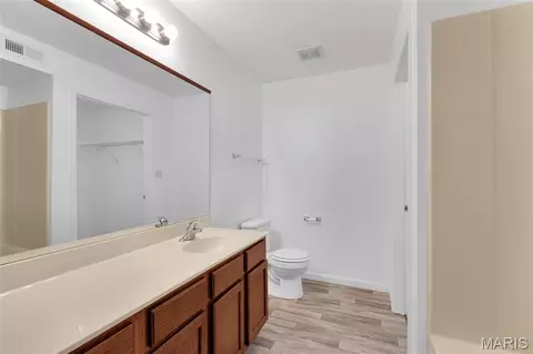 Bath - 9102 Spring Creek Ln, O'fallon, MO 63368 photo 2 of 2