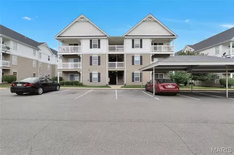 Exterior - 9102 Spring Creek Ln, O'fallon, MO 63368 photo 9 of 10