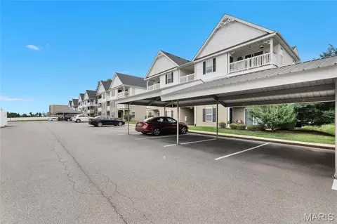 Exterior - 9102 Spring Creek Ln, O'fallon, MO 63368 photo 8 of 10