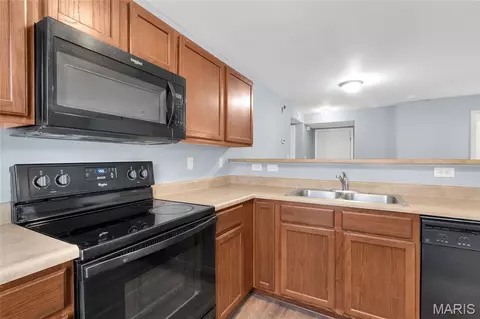 Kitchen - 9102 Spring Creek Ln, O'fallon, MO 63368 photo 3 of 3