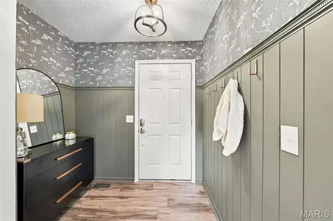 Entry Way - 6 S Perry Cir, O'fallon, MO 63366 photo 1 of 3