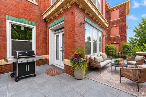 5572 Waterman Blvd #1W, Saint Louis, MO 63112